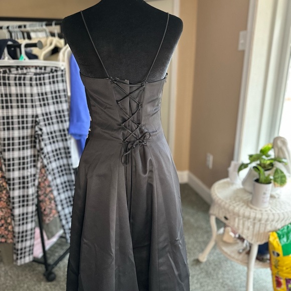 Niki Livas Vintage Black Strapless Floral Embroidered Dress - Picture 3 of 6